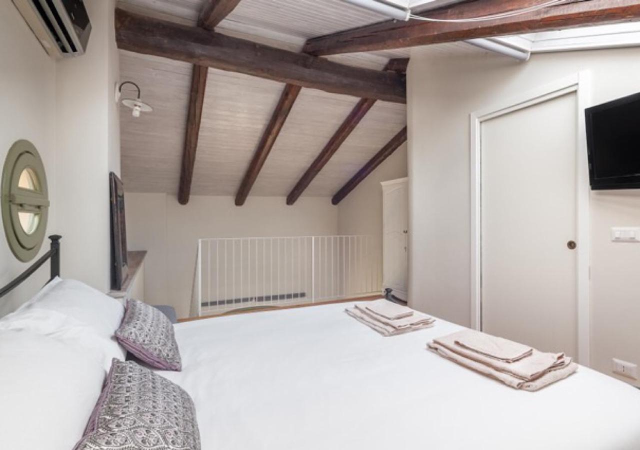 Charming Loft Golf Club Barolo Apartment Novello Exterior photo