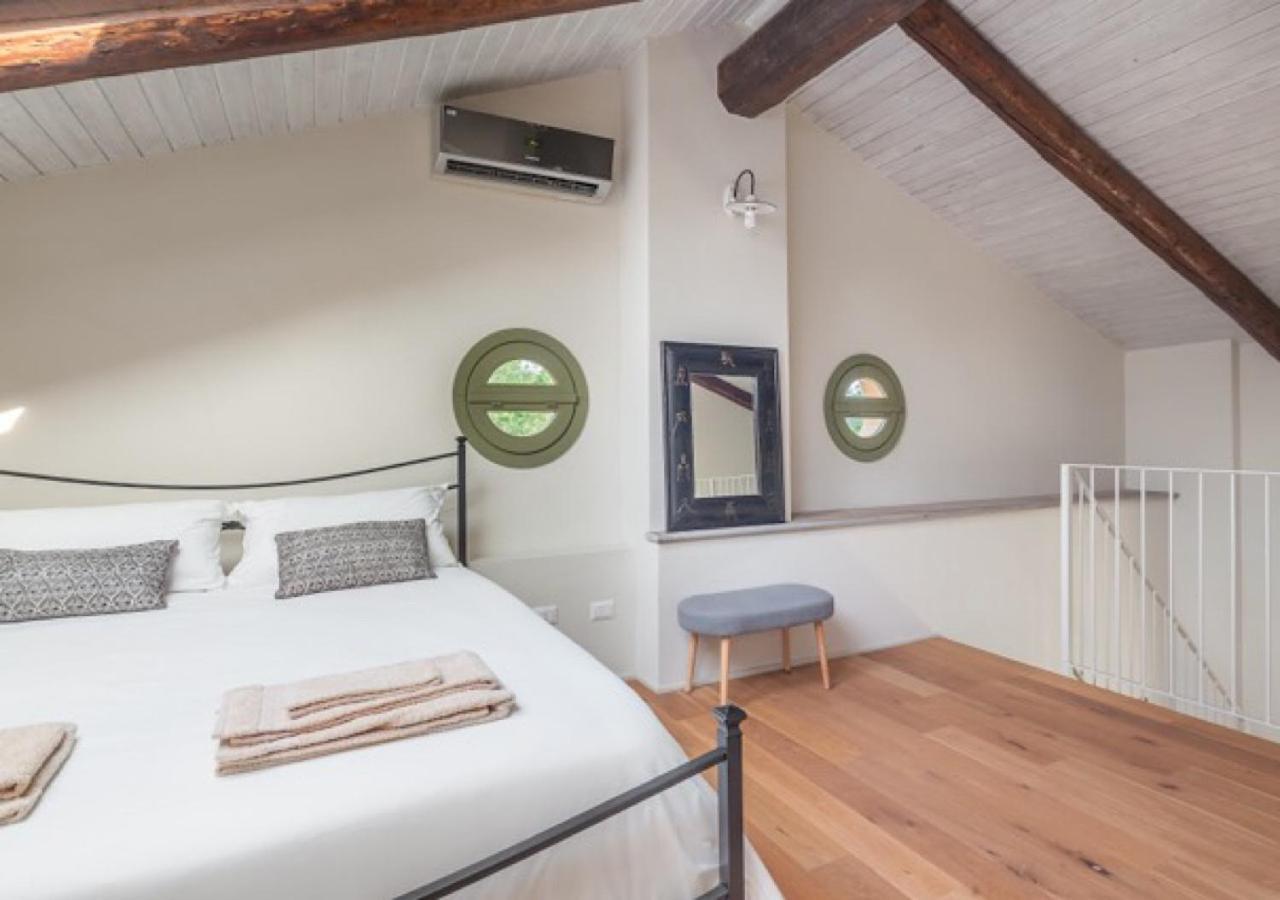 Charming Loft Golf Club Barolo Apartment Novello Exterior photo