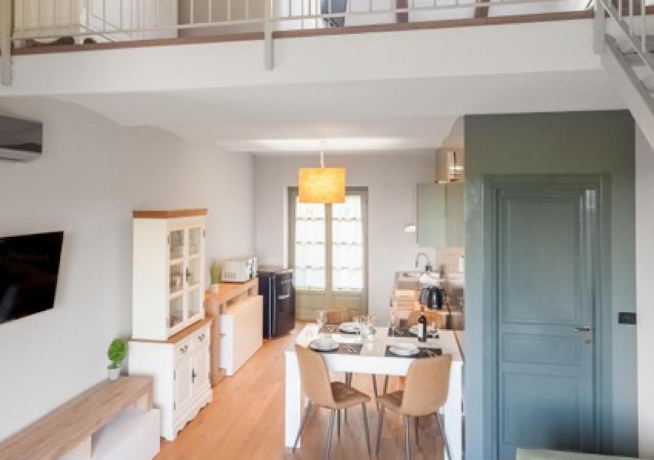 Charming Loft Golf Club Barolo Apartment Novello Exterior photo